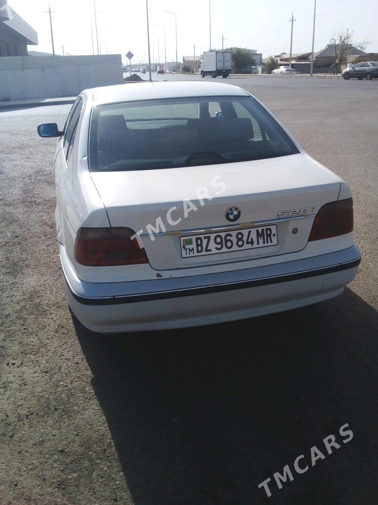 BMW 528 1996 - 80 000 TMT - Мары - img 5