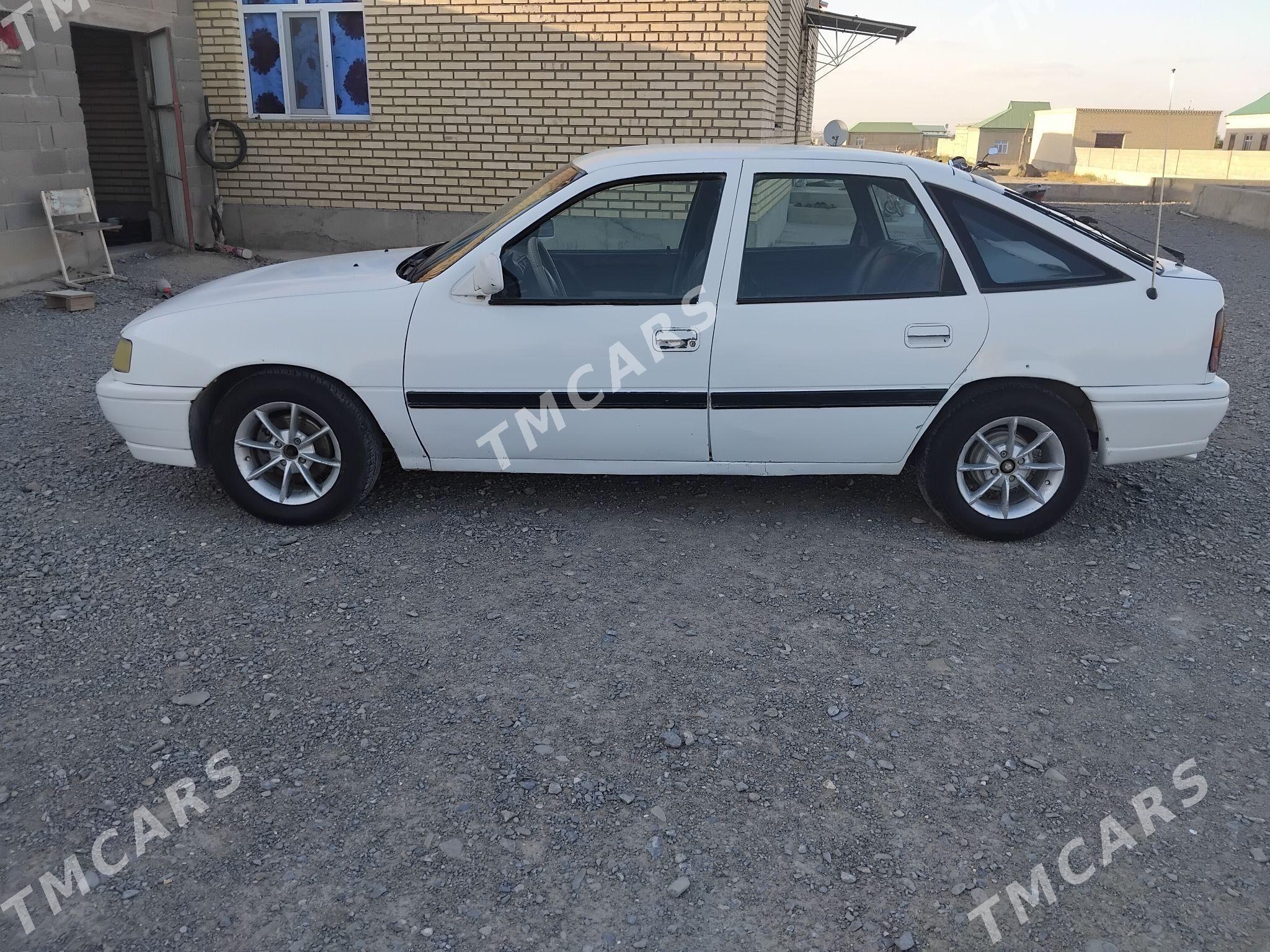 Opel Vectra 1991 - 28 000 TMT - Bäherden - img 3