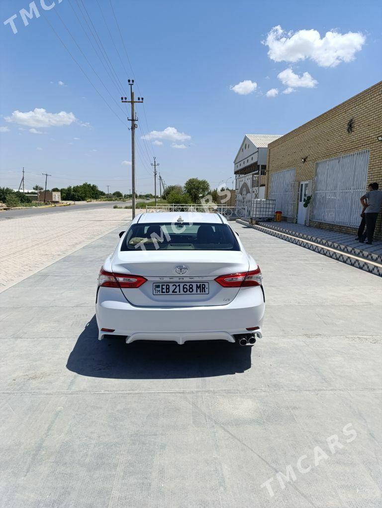 Toyota Camry 2019 - 250 000 TMT - Baýramaly - img 2