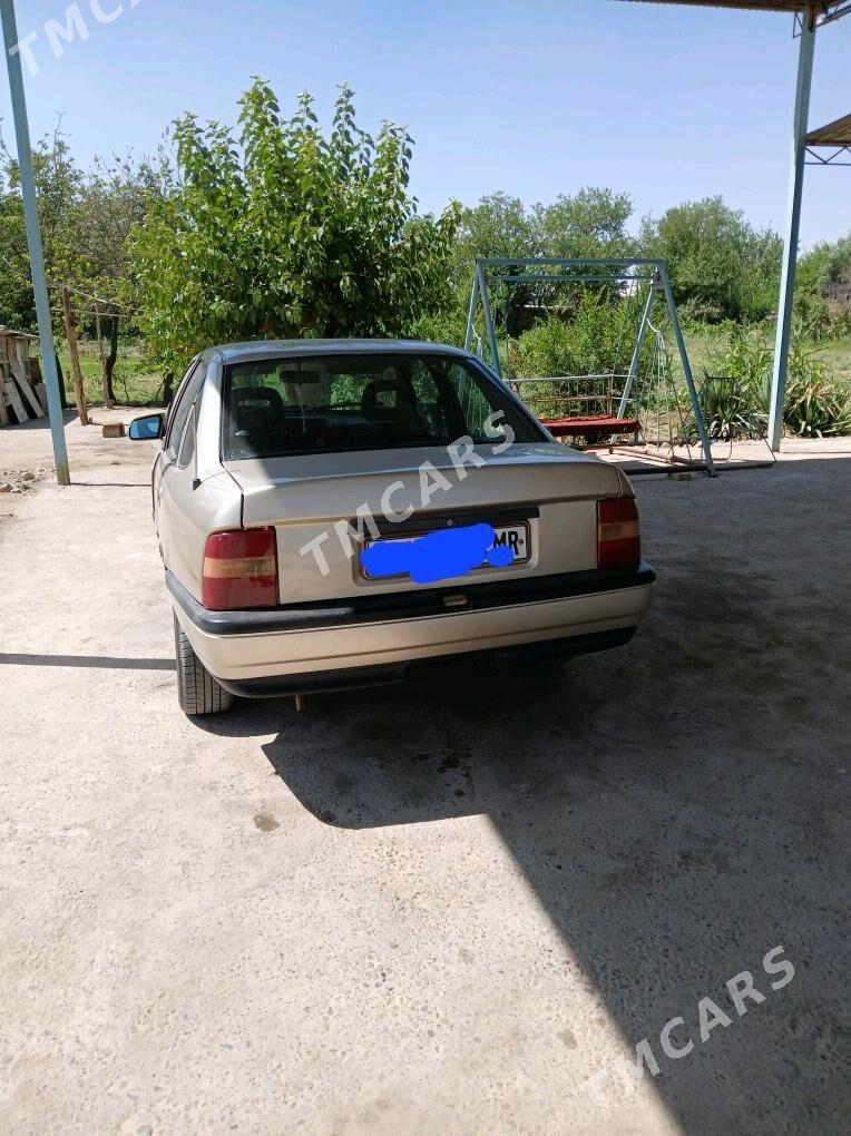 Opel Vectra 1992 - 29 000 TMT - Мары - img 3