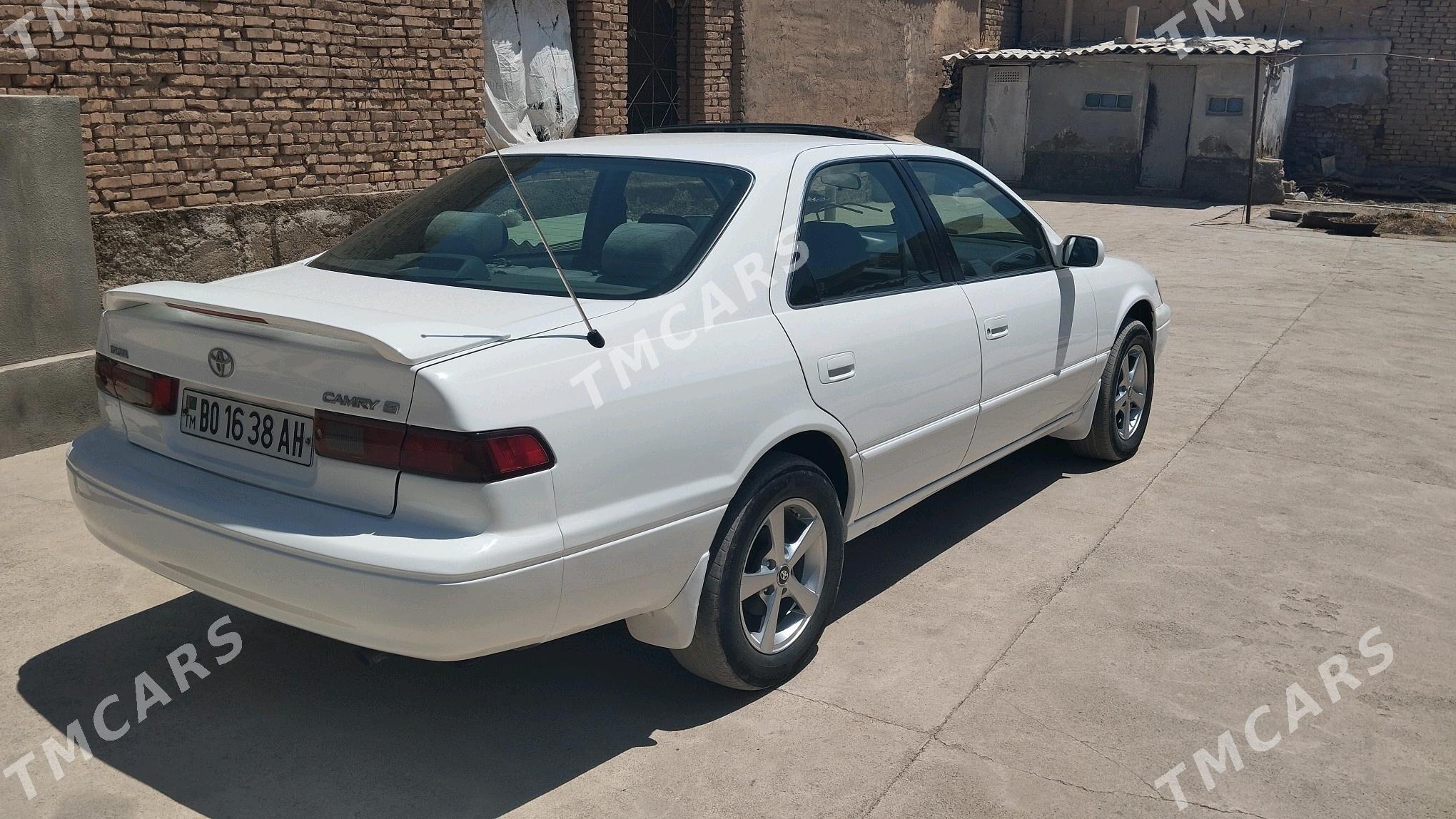 Toyota Camry 1998 - 105 000 TMT - Теджен - img 4