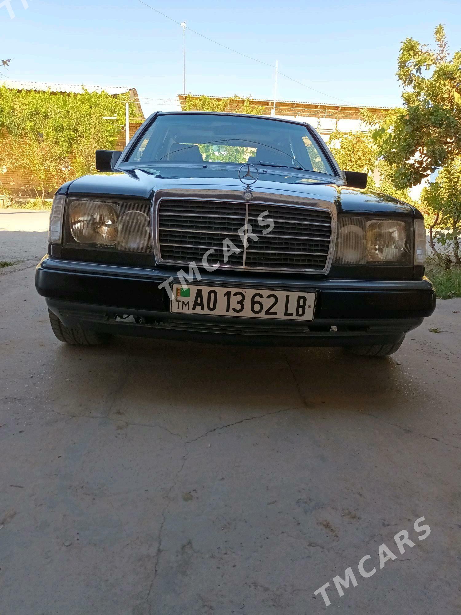 Mercedes-Benz W123 1991 - 70 000 TMT - Дянев - img 7
