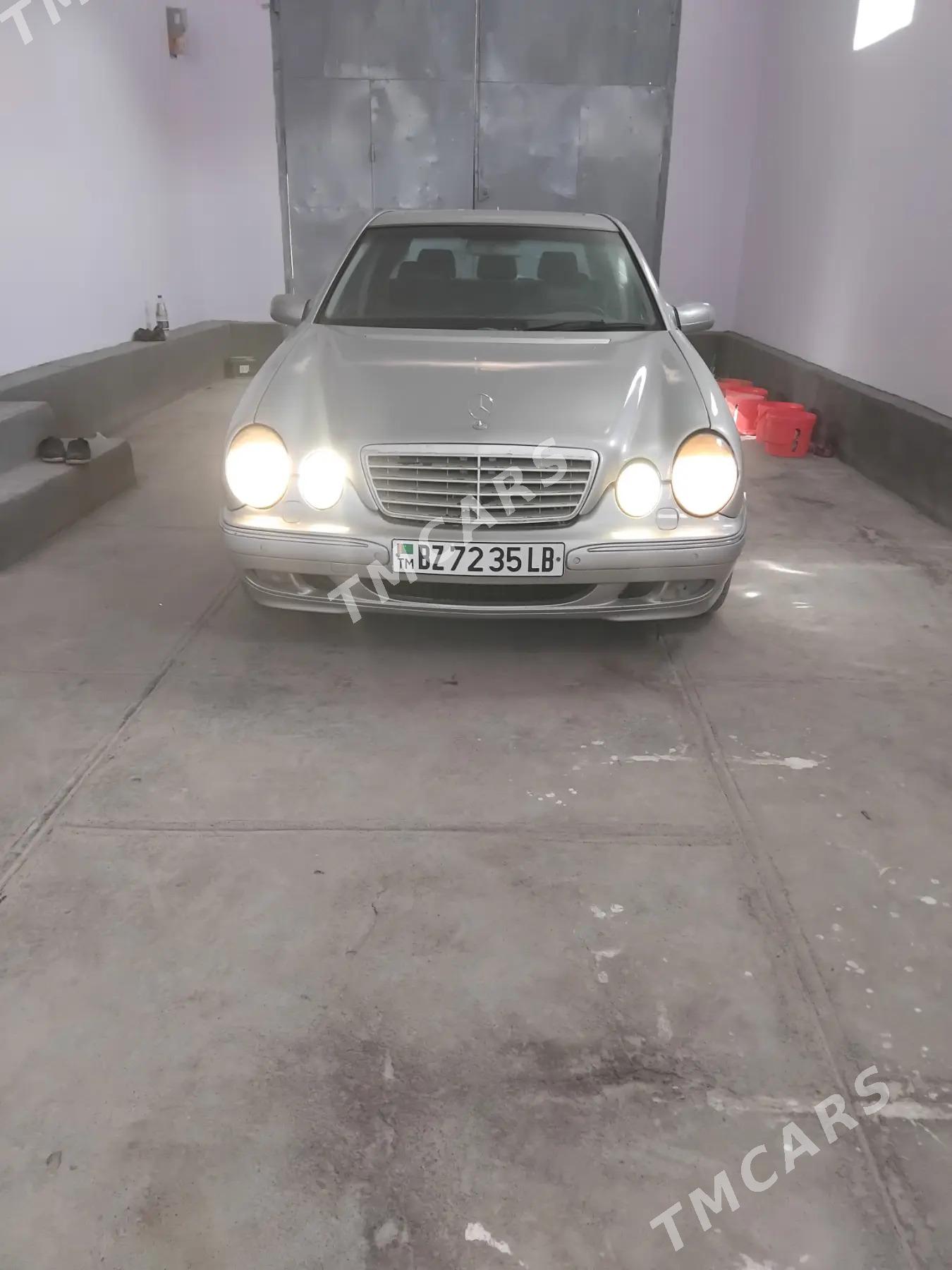 Mercedes-Benz E320 2001 - 80 000 TMT - Türkmenabat - img 2