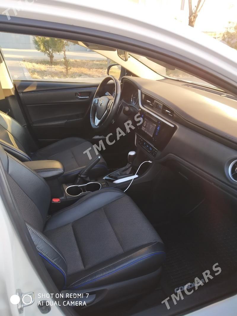 Toyota Corolla 2017 - 180 000 TMT - ул. Подвойского (Битарап Туркменистан шаёлы) - img 4