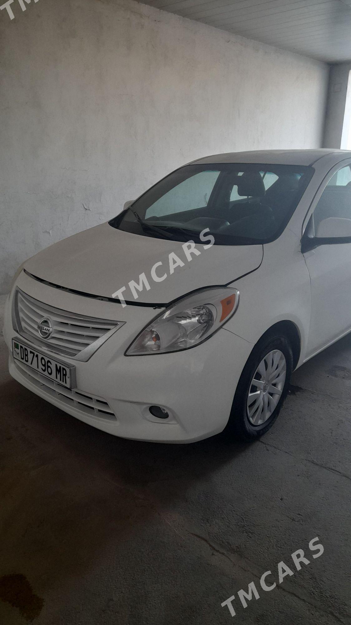 Nissan Versa 2012 - 70 000 TMT - Мары - img 4