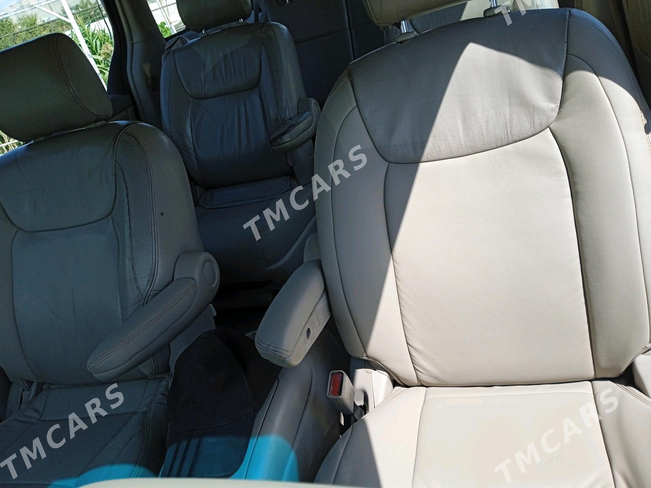 Toyota Sienna 2004 - 180 000 TMT - Türkmenabat - img 2