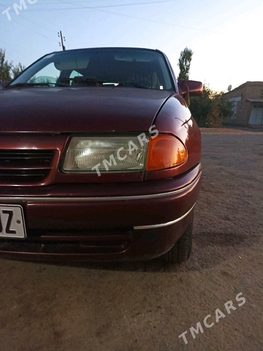 Opel Astra 1993 - 35 000 TMT - Gubadag - img 6