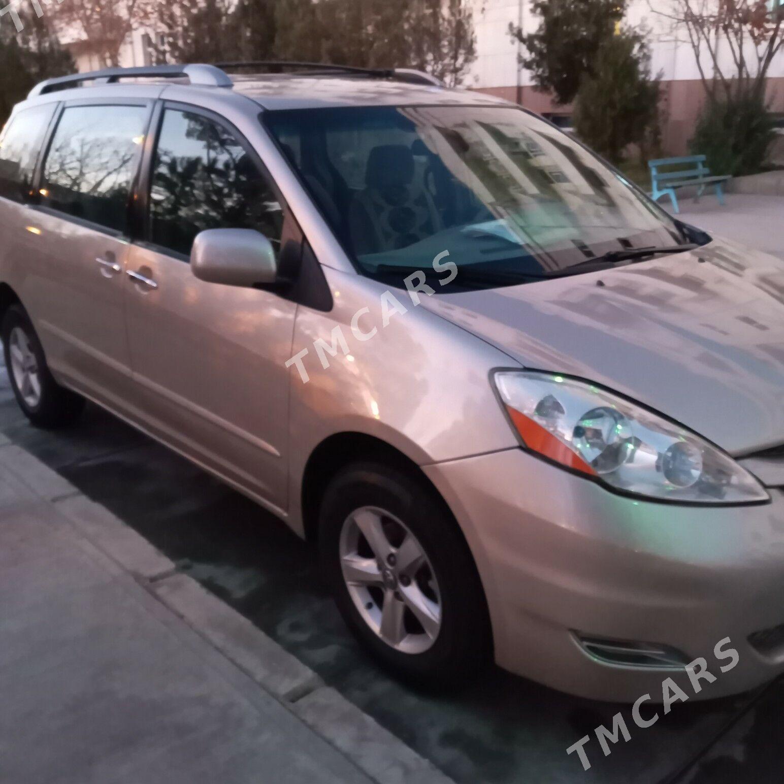 Toyota Sienna 2008 - 225 000 TMT - Aşgabat - img 3