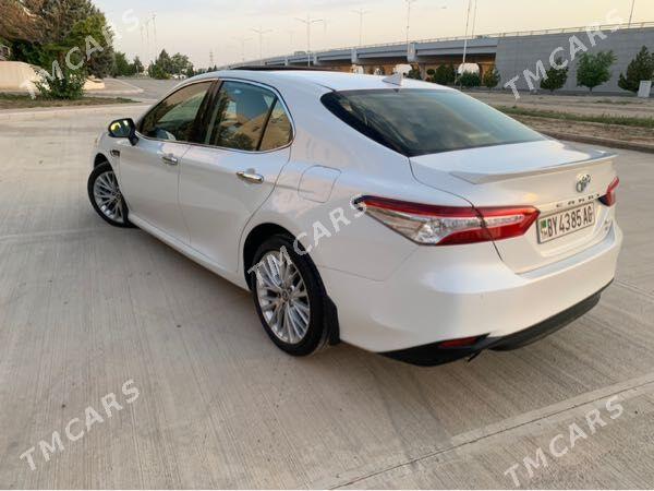 Toyota Camry 2019 - 330 000 TMT - Кëши - img 9