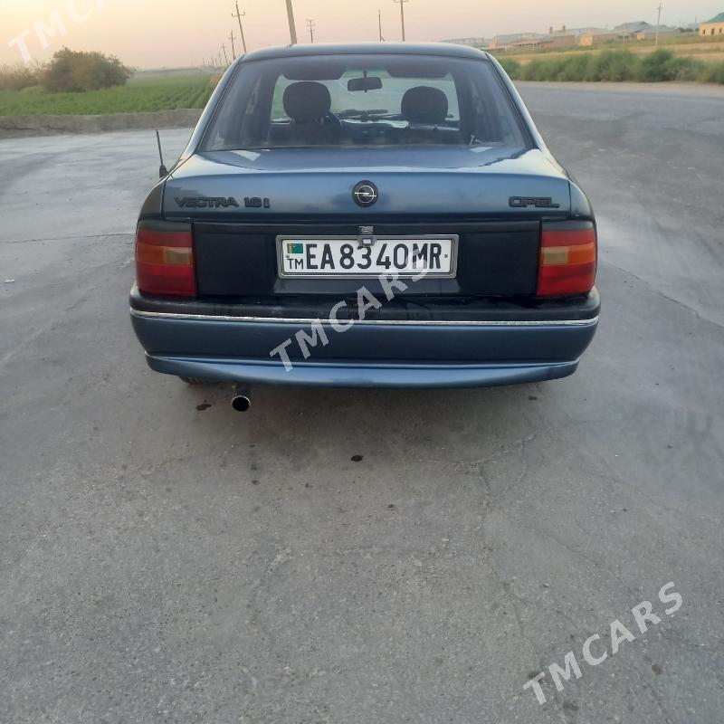 Opel Vectra 1990 - 23 000 TMT - Мары - img 6