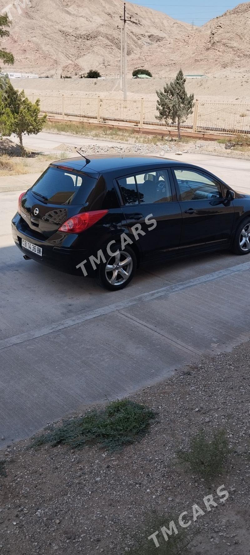 Nissan Versa 2010 - 95 000 TMT - Türkmenbaşy - img 3