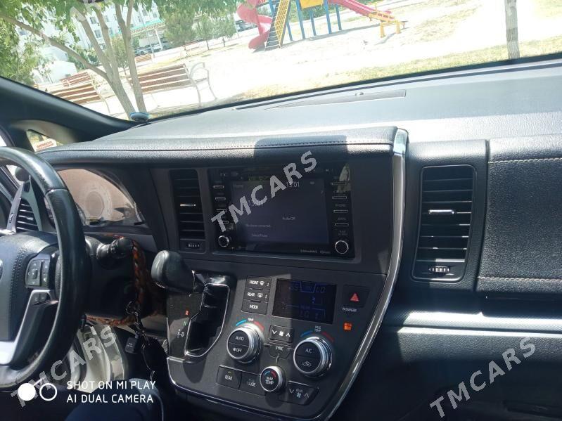 Toyota Sienna 2018 - 355 000 TMT - Ашхабад - img 3