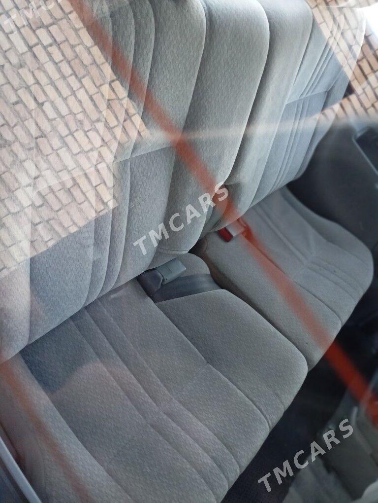 Toyota Sienna 2002 - 145 000 TMT - Серахс - img 5