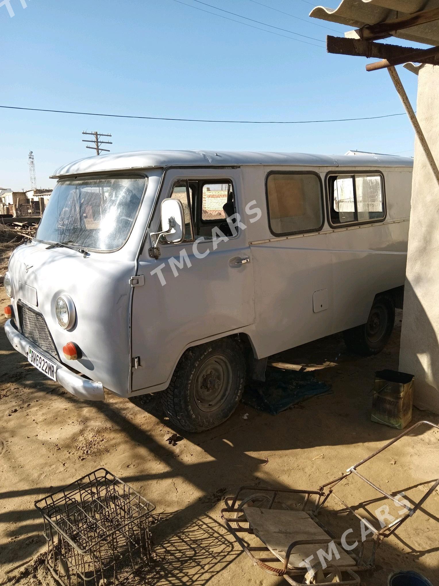 UAZ Profi 1981 - 23 000 TMT - Байрамали - img 3