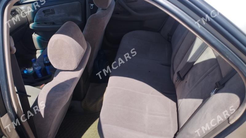 Toyota Camry 1998 - 112 000 TMT - Гурбансолтан Едже - img 2