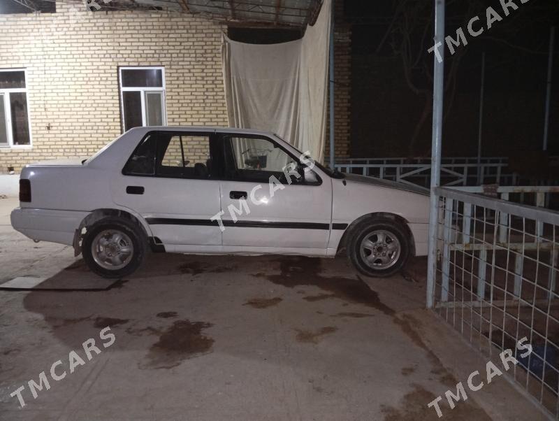 Hyundai Elantra 1996 - 25 000 TMT - Сакар - img 3