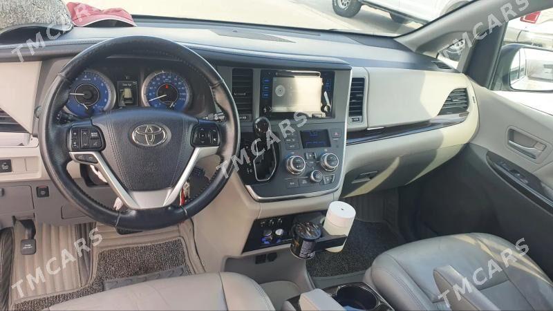 Toyota Sienna 2016 - 350 000 TMT - Ашхабад - img 8