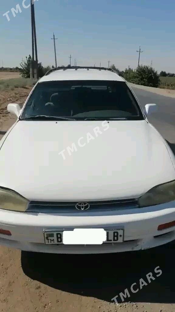 Toyota Camry 1993 - 50 000 TMT - Darganata - img 3