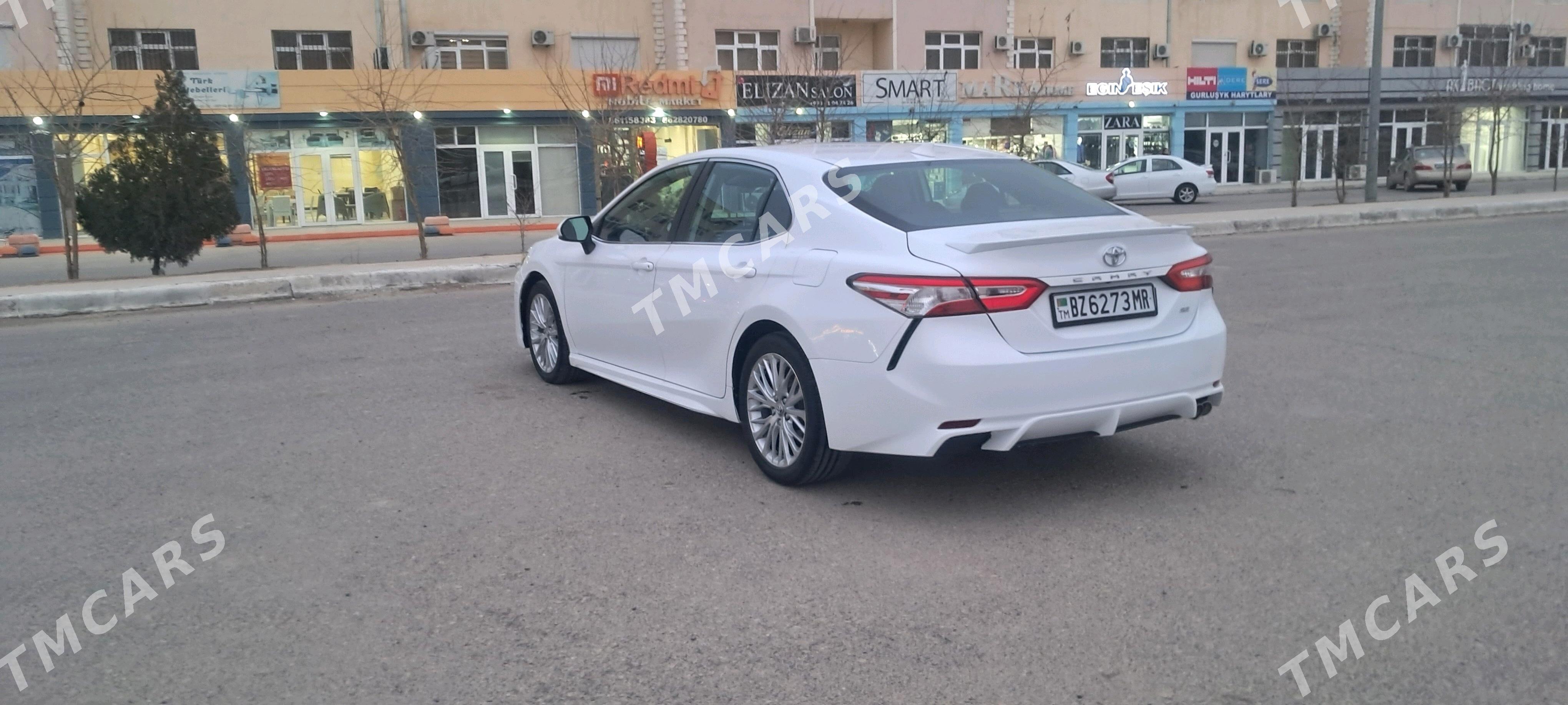 Toyota Camry 2019 - 300 000 TMT - Мары - img 4