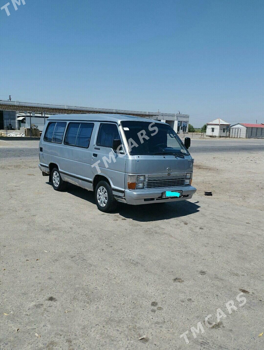 Toyota Hiace 1989 - 35 000 TMT - Mary - img 8