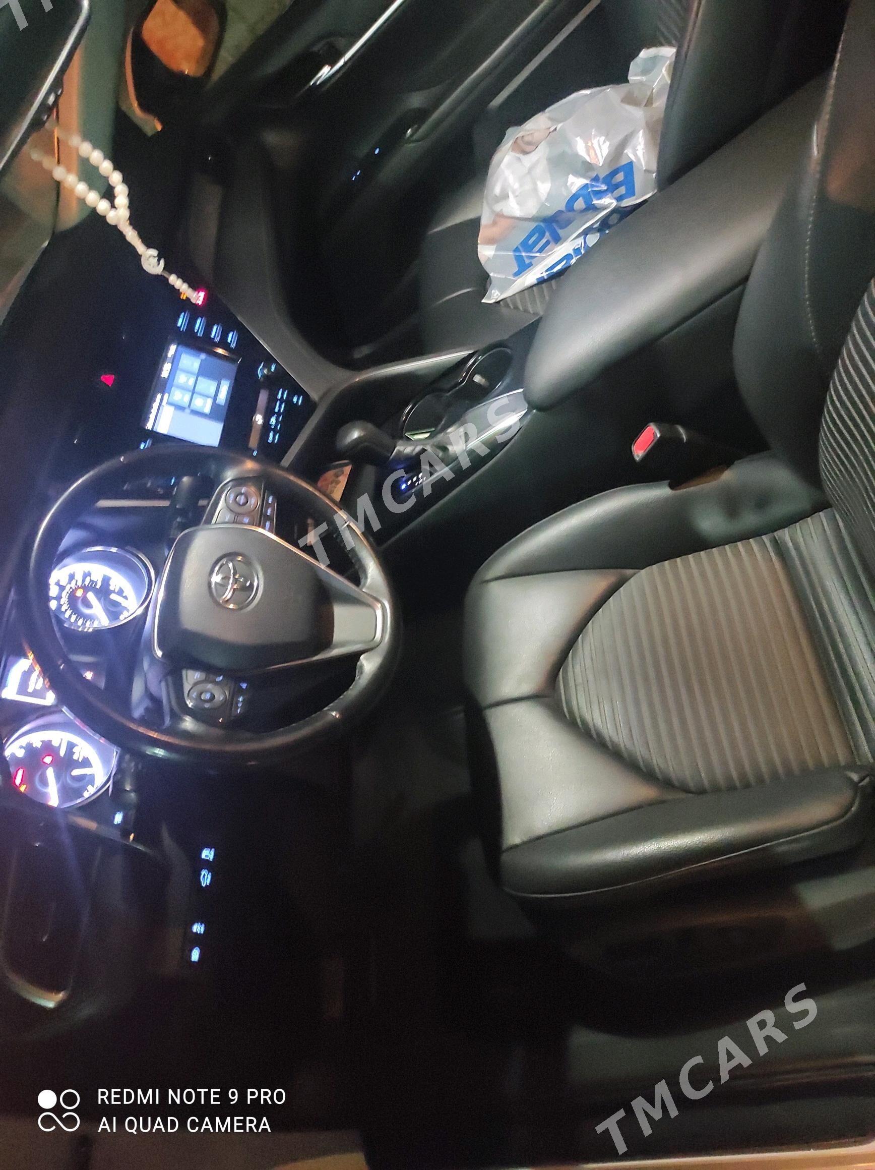 Toyota Camry 2019 - 300 000 TMT - Мары - img 6