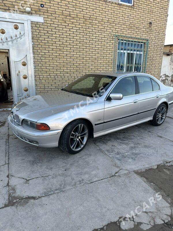 BMW E39 2000 - 90 000 TMT - Туркменабат - img 6
