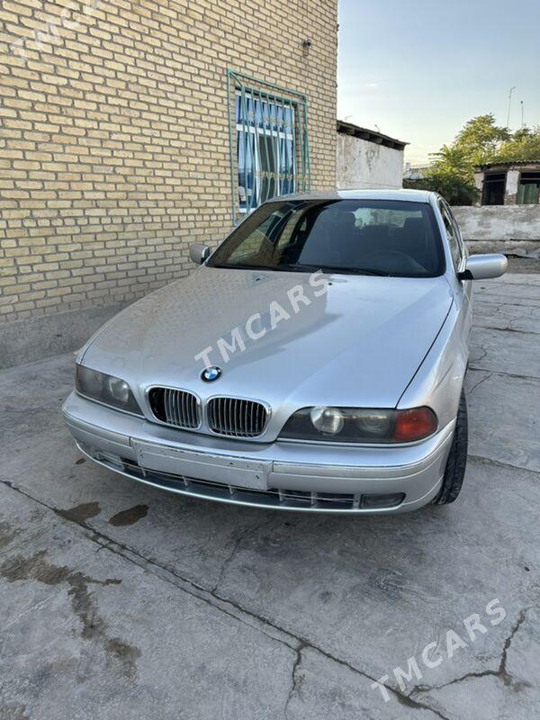 BMW E39 2000 - 90 000 TMT - Туркменабат - img 2