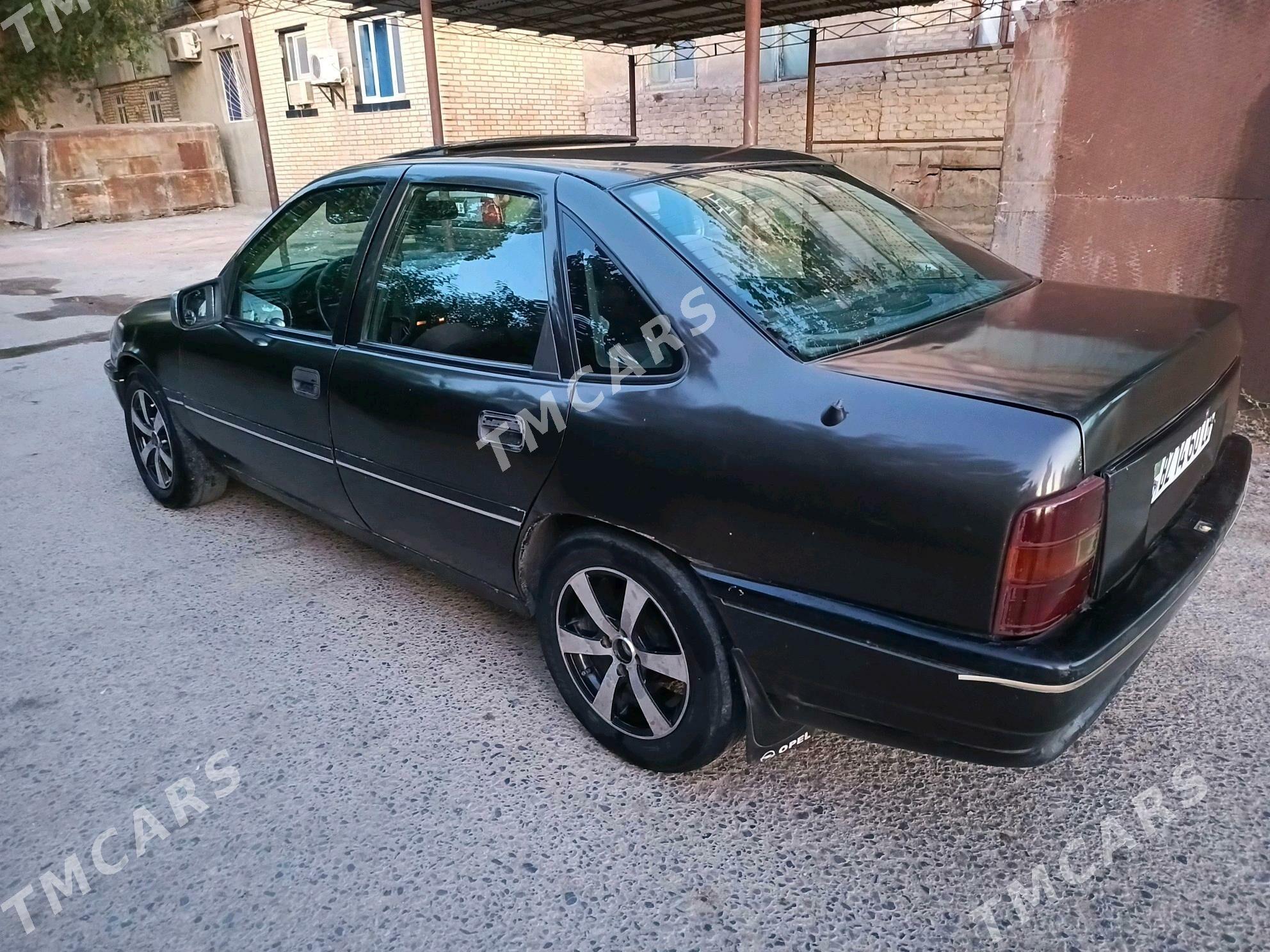 Opel Vectra 1991 - 24 000 TMT - Газаджак - img 2