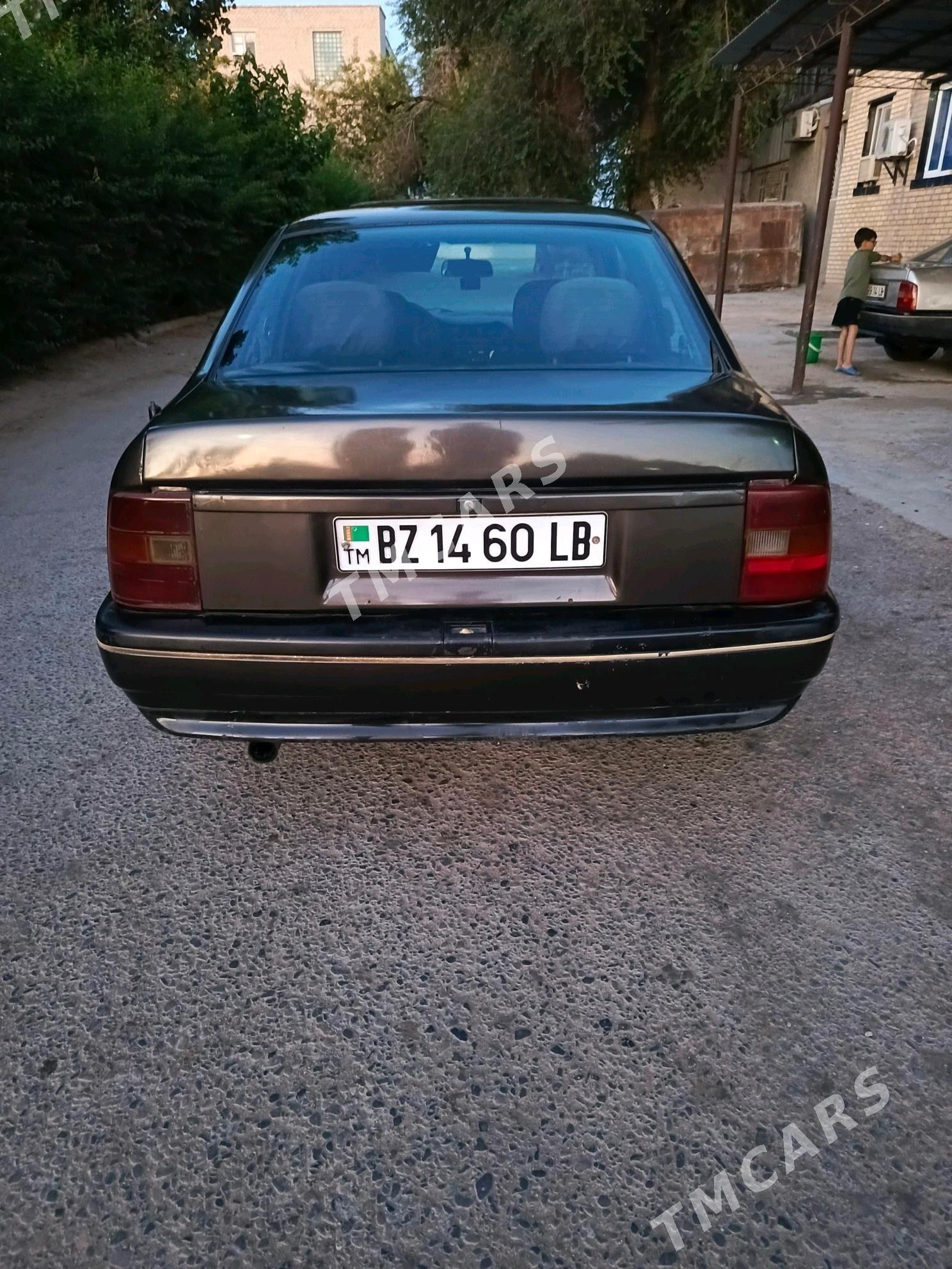 Opel Vectra 1991 - 24 000 TMT - Газаджак - img 3