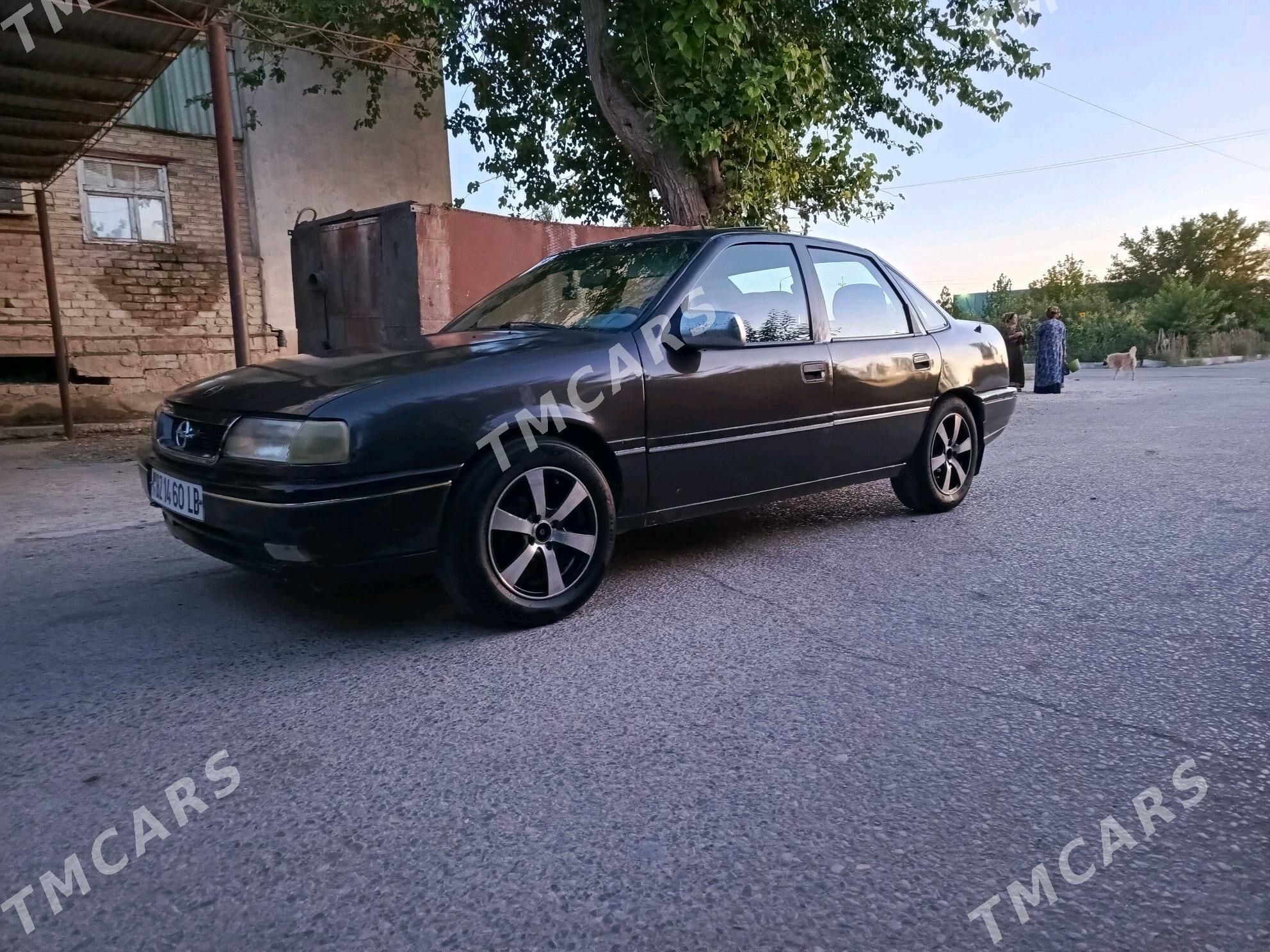 Opel Vectra 1991 - 24 000 TMT - Газаджак - img 4