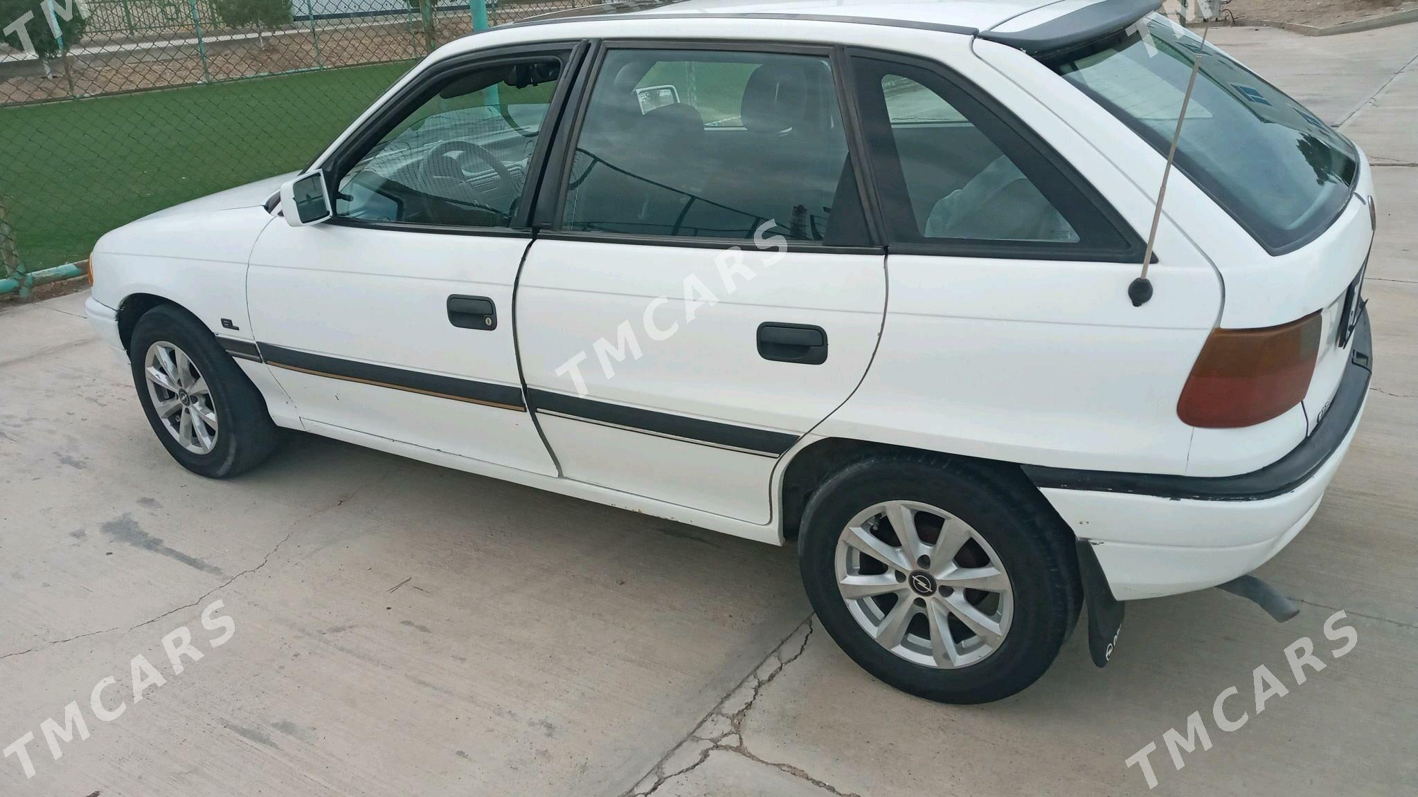 Opel Astra 1993 - 35 000 TMT - Махтумкули - img 4