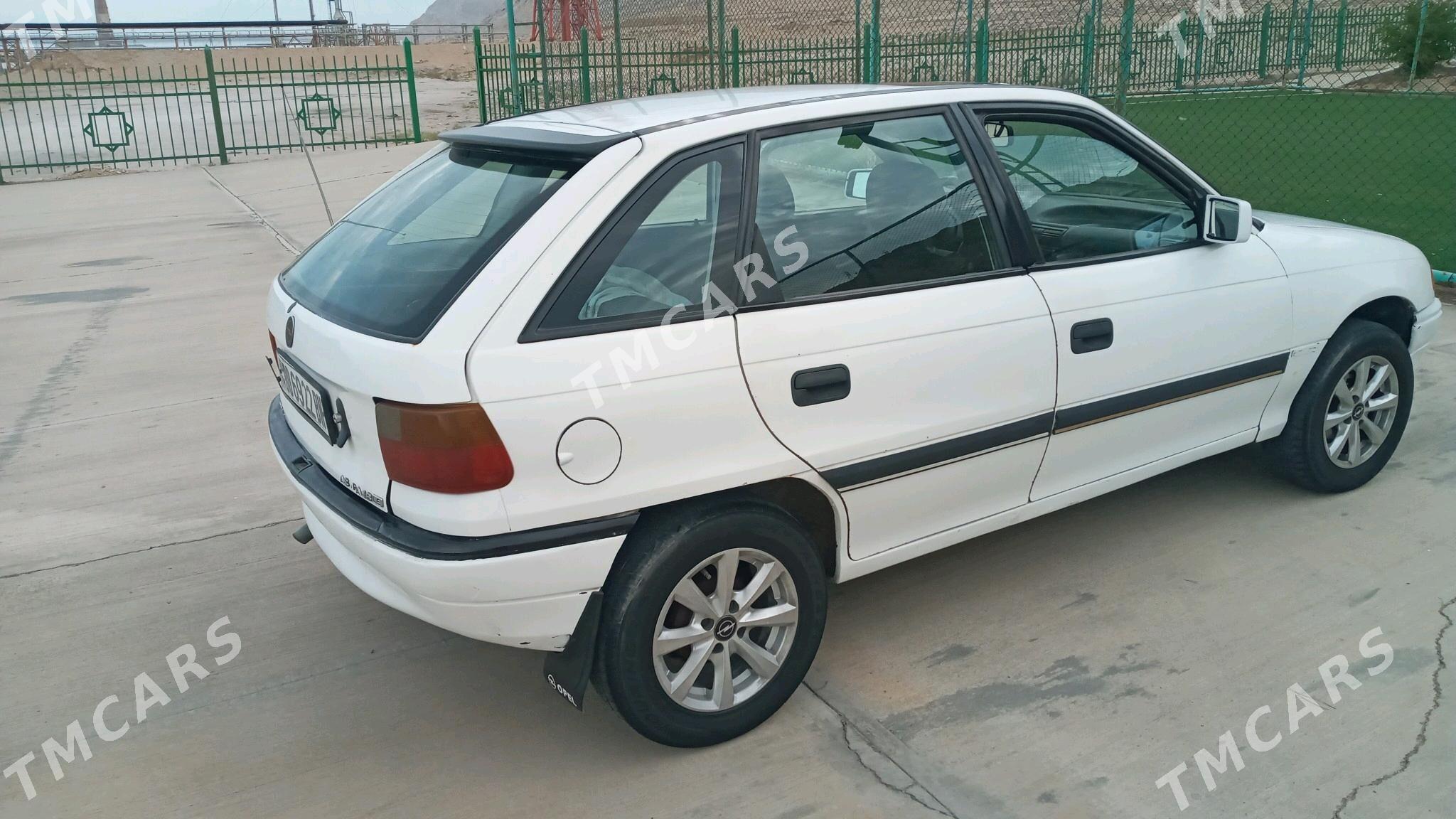 Opel Astra 1993 - 35 000 TMT - Махтумкули - img 3