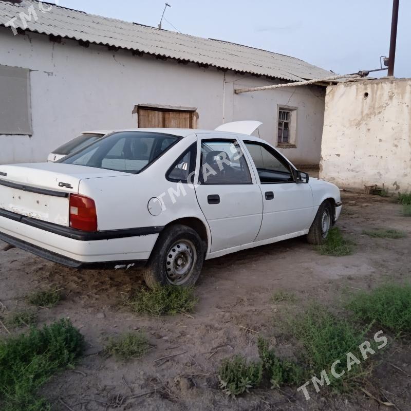 Opel Vectra 1992 - 12 000 TMT - Болдумсаз - img 2