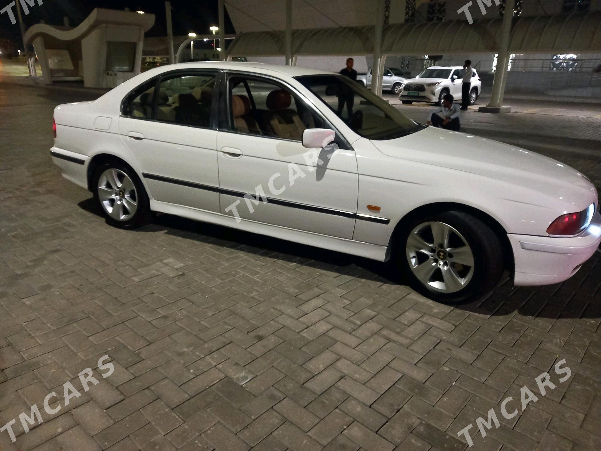 BMW E39 1997 - 67 000 TMT - Türkmenbaşy - img 5