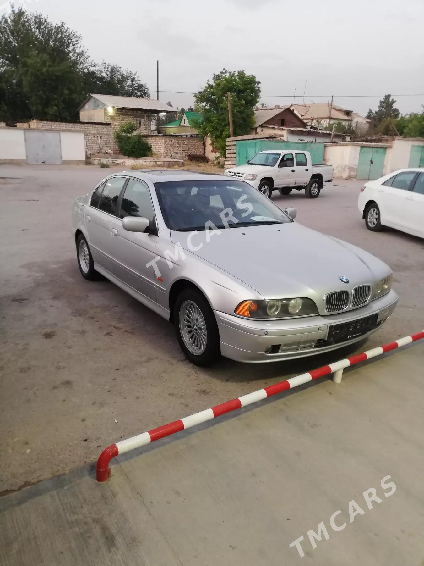 BMW 525 2002 - 100 000 TMT - Balkanabat - img 4