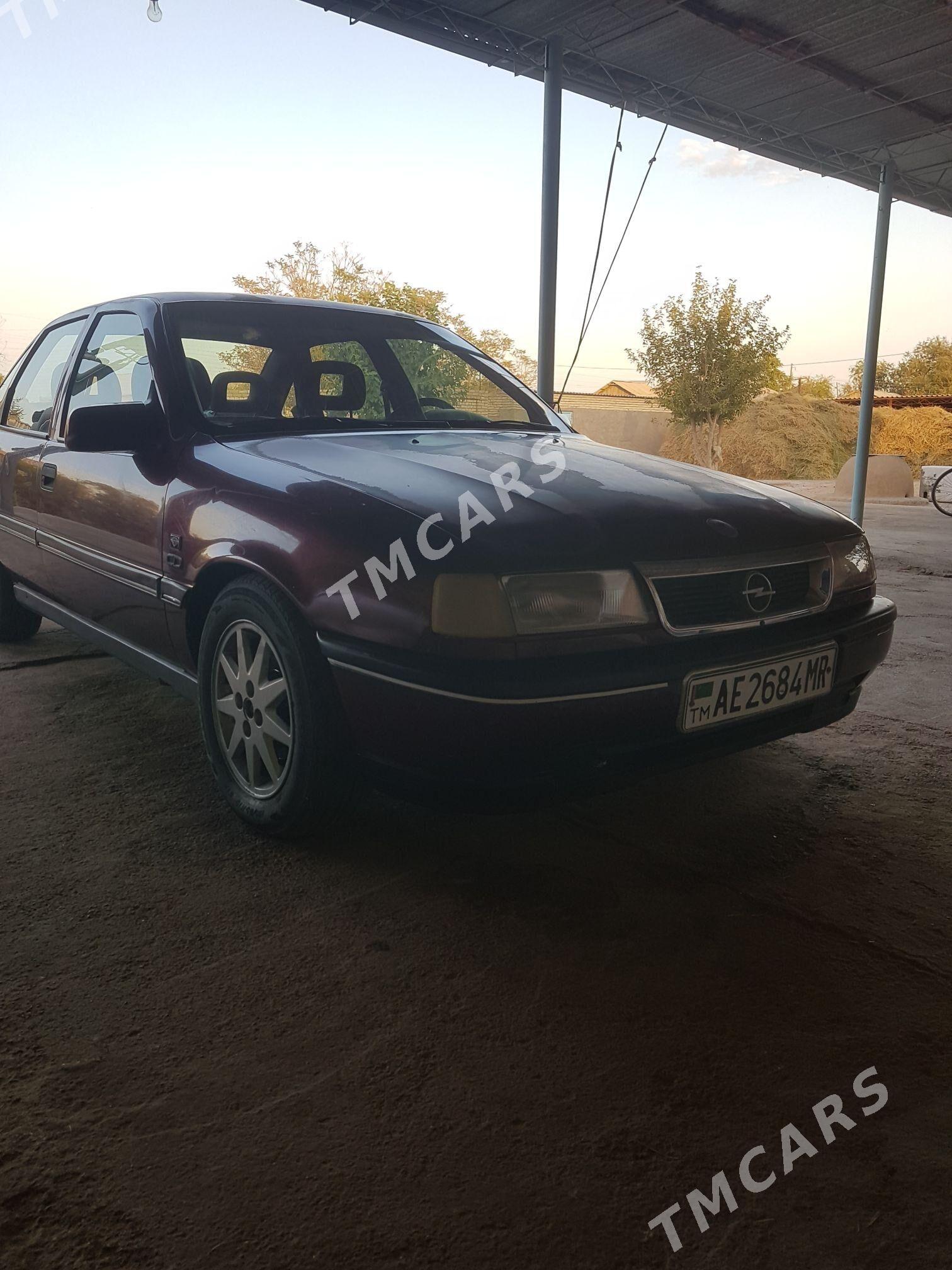 Opel Vectra 1991 - 30 000 TMT - Wekilbazar - img 3