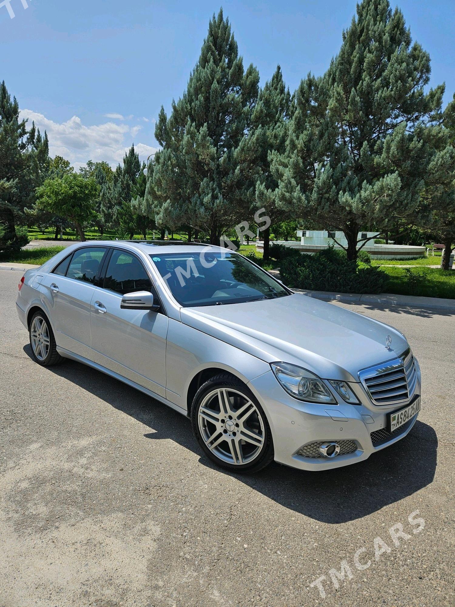 Mercedes-Benz E350 2009 - 400 000 TMT - Бахарден - img 2