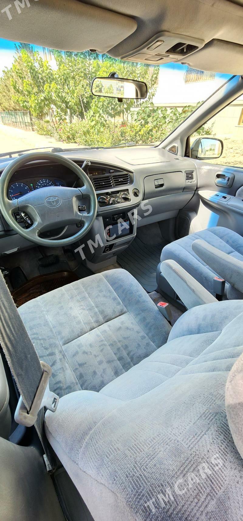 Toyota Sienna 2000 - 140 000 TMT - Мары - img 9
