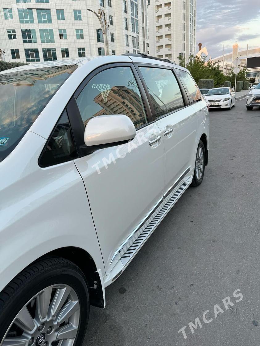 Toyota Sienna 2019 - 450 000 TMT - Aşgabat - img 6