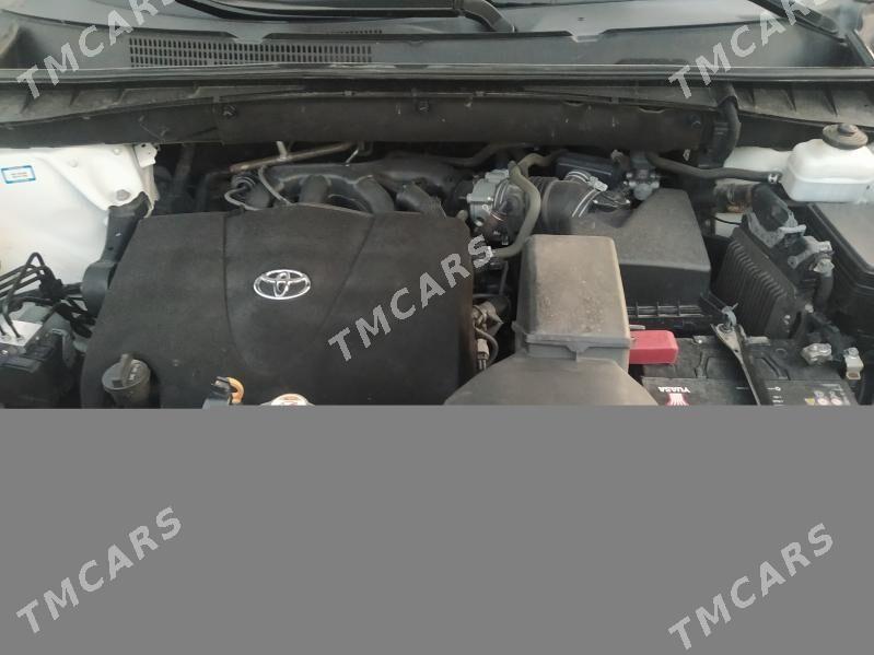 Toyota Highlander 2018 - 390 000 TMT - Ашхабад - img 9