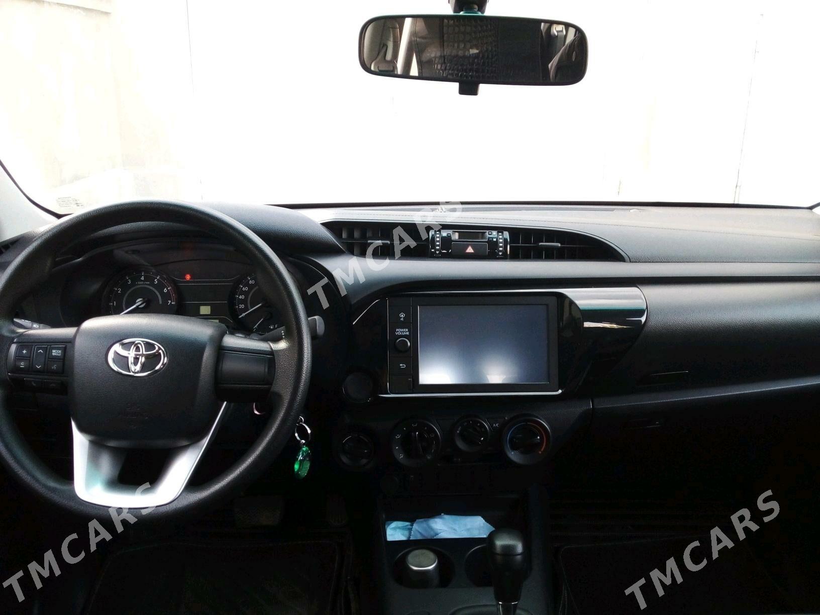 Toyota Hilux 2021 - 500 000 TMT - Türkmenabat - img 5