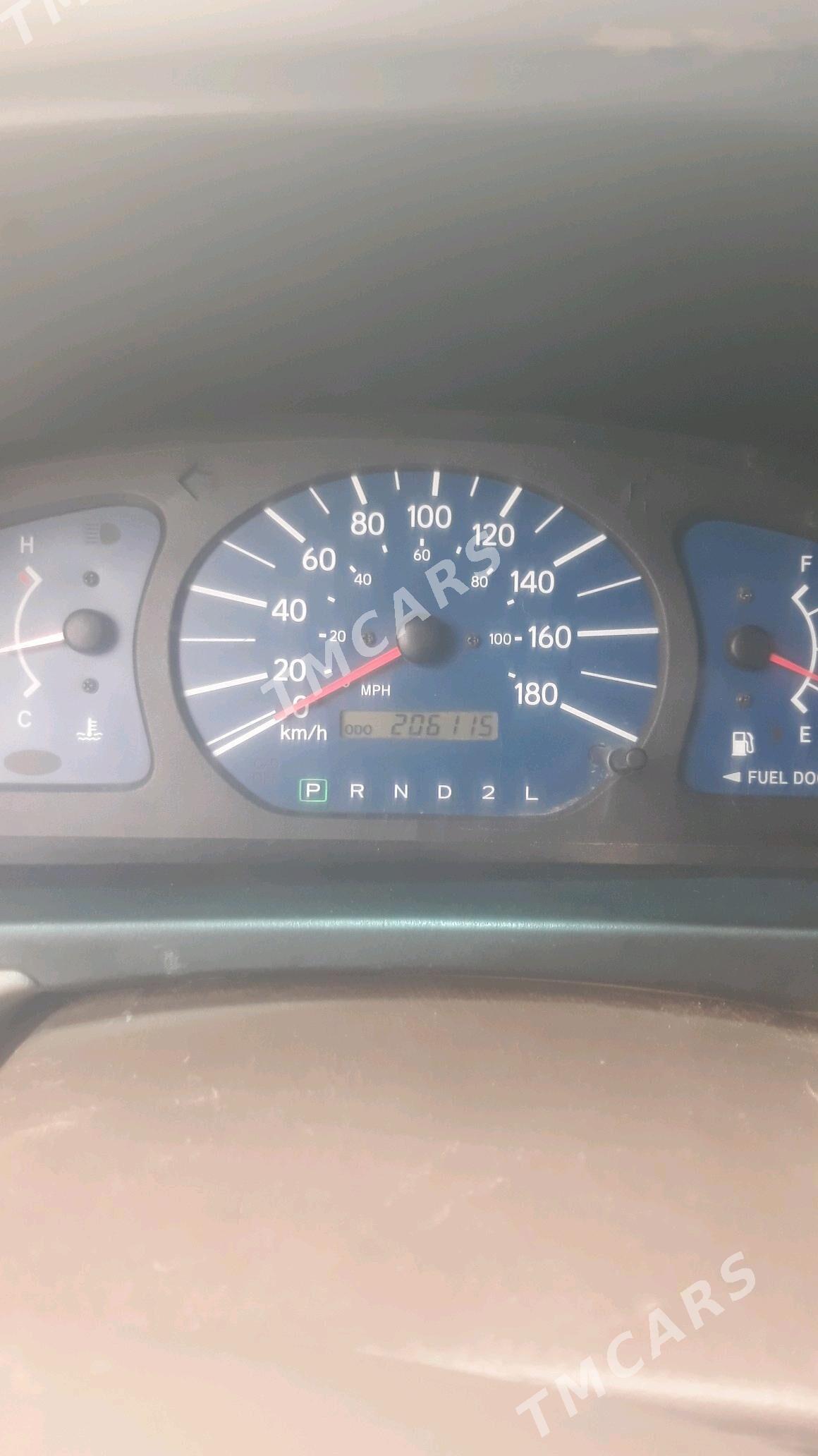 Toyota Sienna 2001 - 118 000 TMT - Сакарчага - img 6