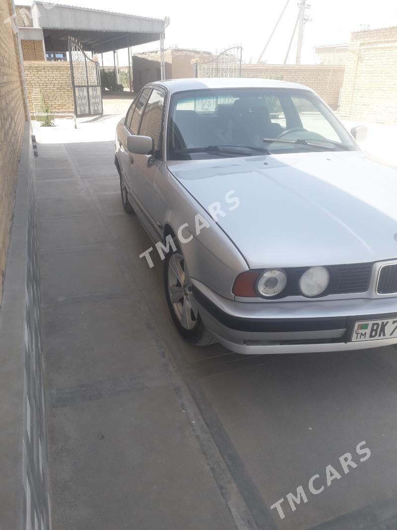 BMW 520 1990 - 70 000 TMT - Mary - img 2