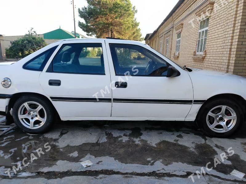 Opel Vectra 1991 - 20 000 TMT - Сакар - img 2