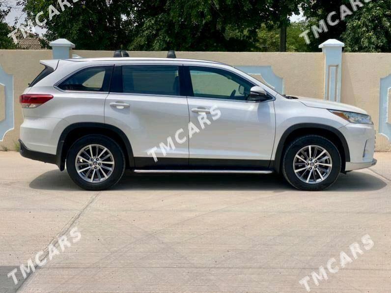 Toyota Highlander 2019 - 475 000 TMT - Baýramaly - img 4