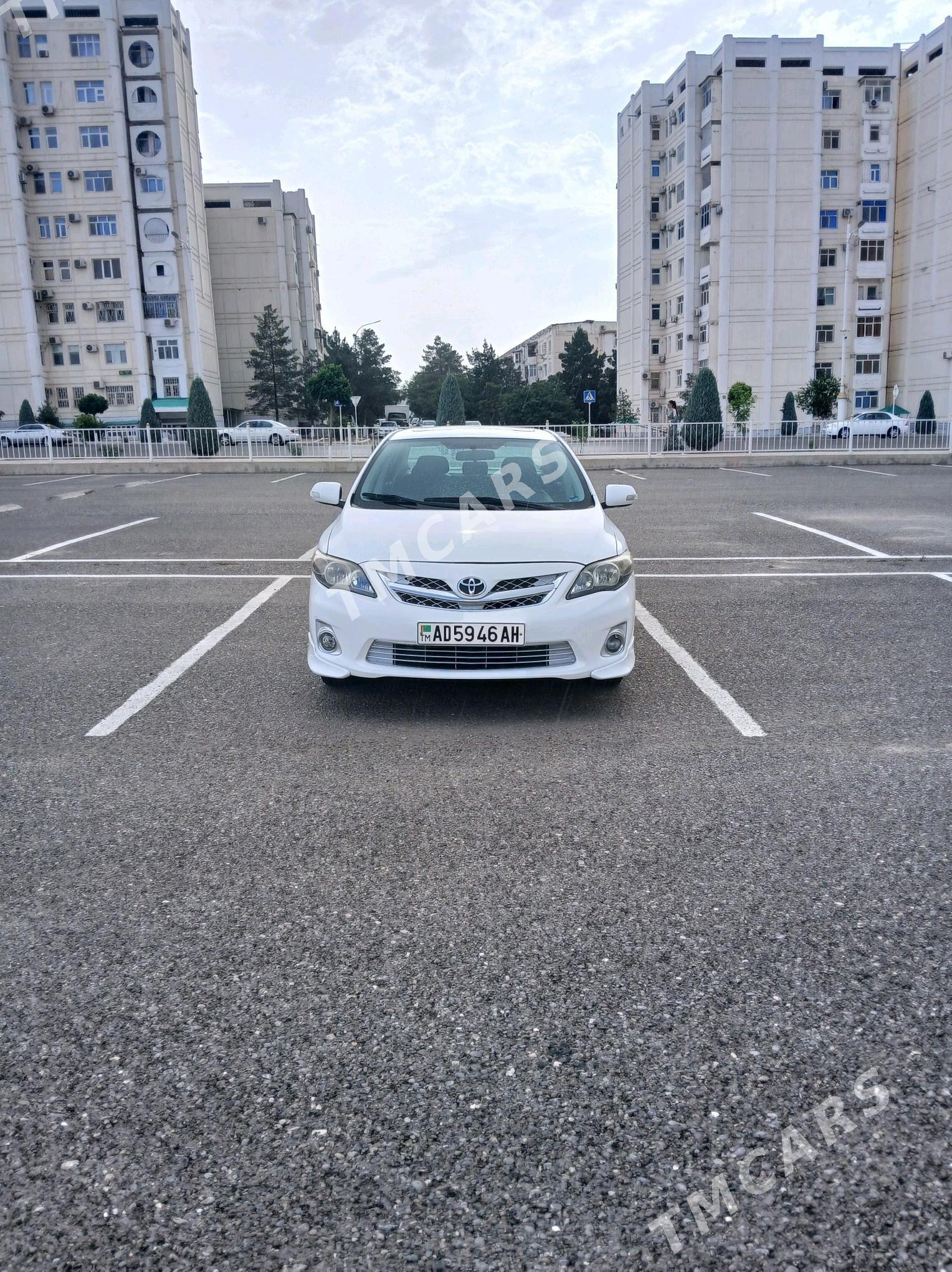 Toyota Corolla 2012 - 130 000 TMT - Ак-Бугдайский этрап - img 5