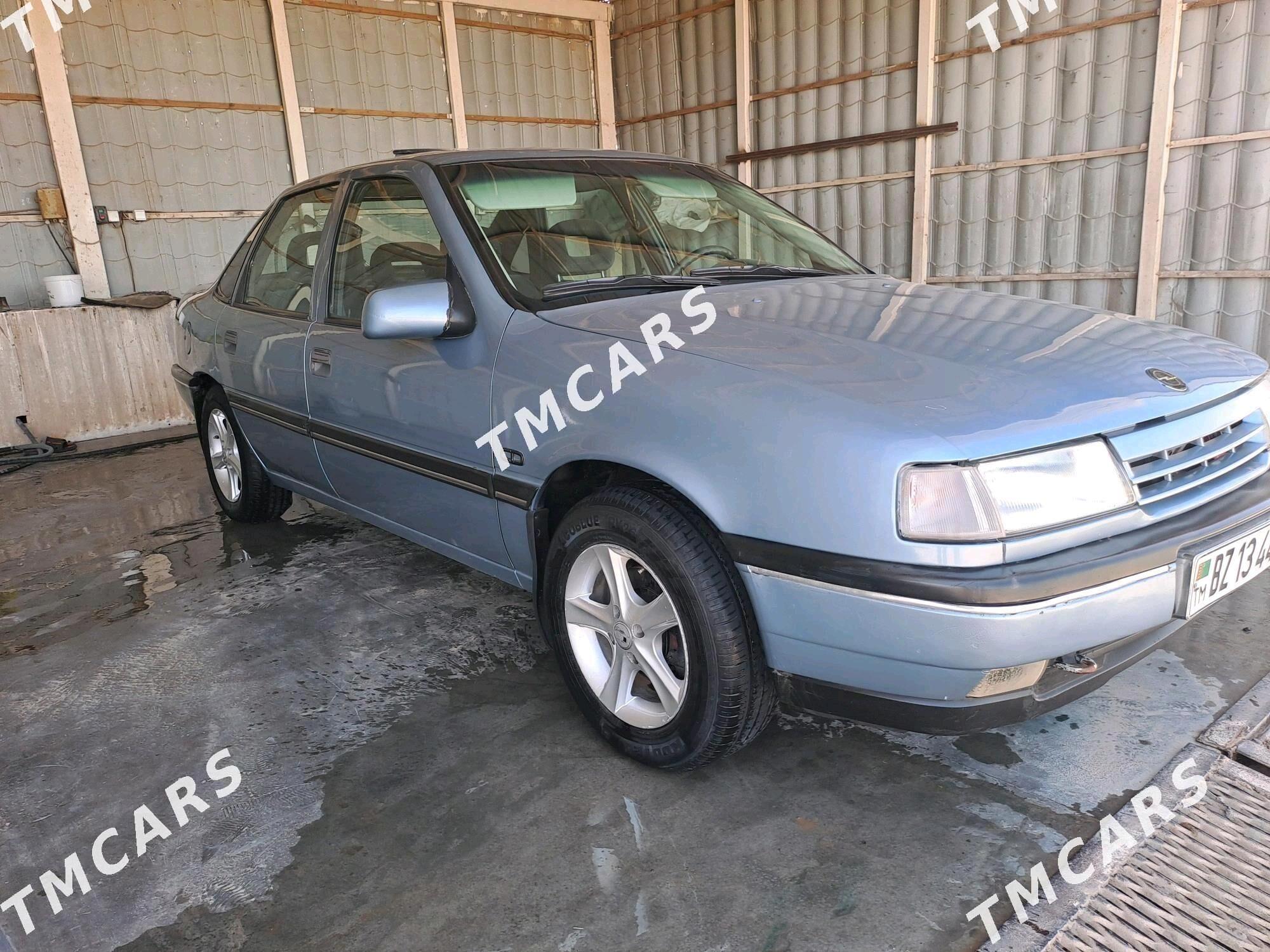 Opel Vectra 1989 - 33 000 TMT - Сакарчага - img 9