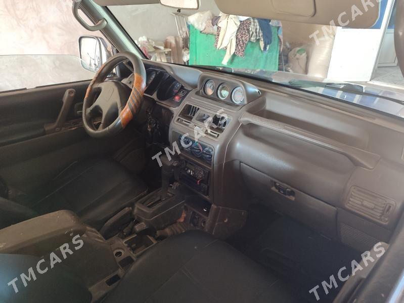 Mitsubishi Pajero 1998 - 42 000 TMT - Дарганата - img 5