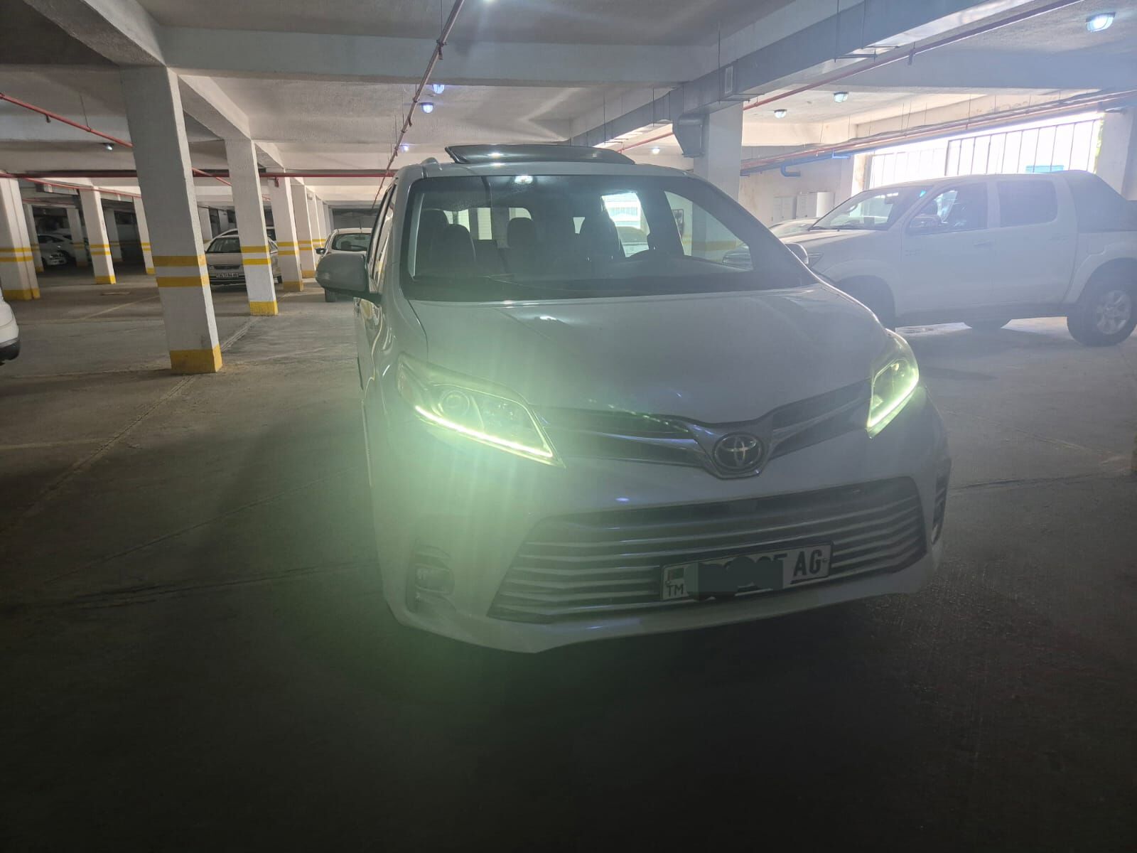 Toyota Sienna 2016 - 400 000 TMT - Aşgabat - img 3