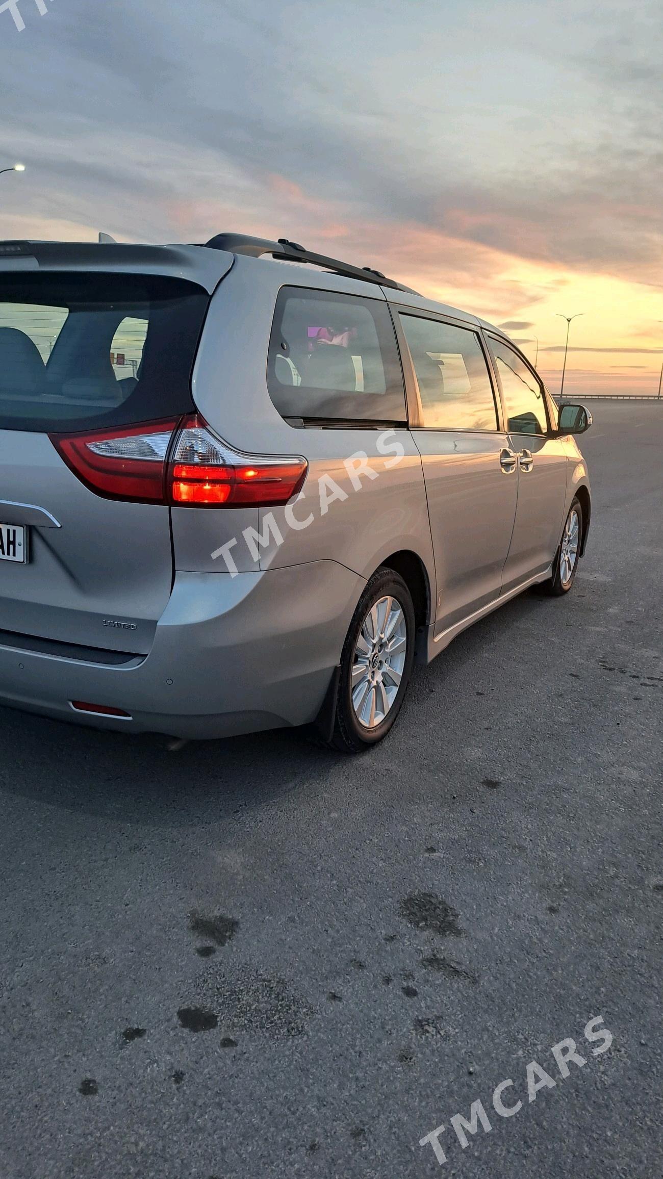 Toyota Sienna 2018 - 460 000 TMT - Tejen - img 5